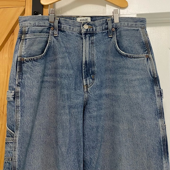 Agolde Magda Denim Carpenter Jeans in Entrance - Picture 4 of 10